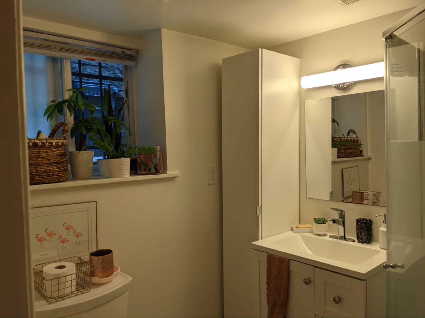 All-inclusive room for rent - Huron, Annex - photo 5
