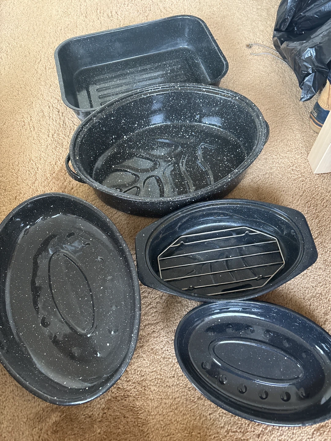 Assorted Roasting Pan Set with lids