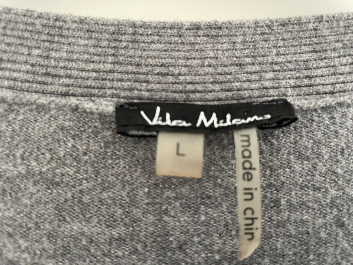 Vila Milano Grey V-Neck Criss-Cross Sweater Size L - photo 3