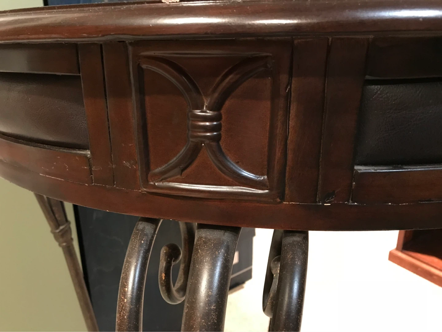 Dark Wood Round Accent Table - photo 3