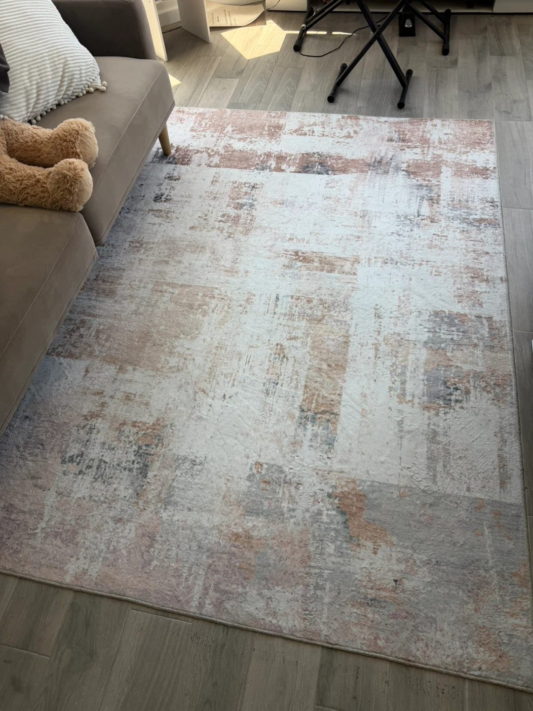 5x7 Machine Washable Area Rug / Carpet