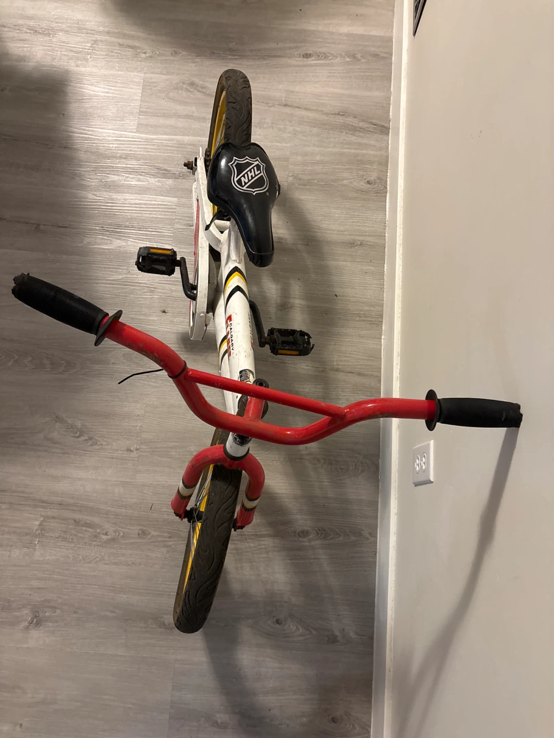 Calgary Flames Kids' Bike - photo 2