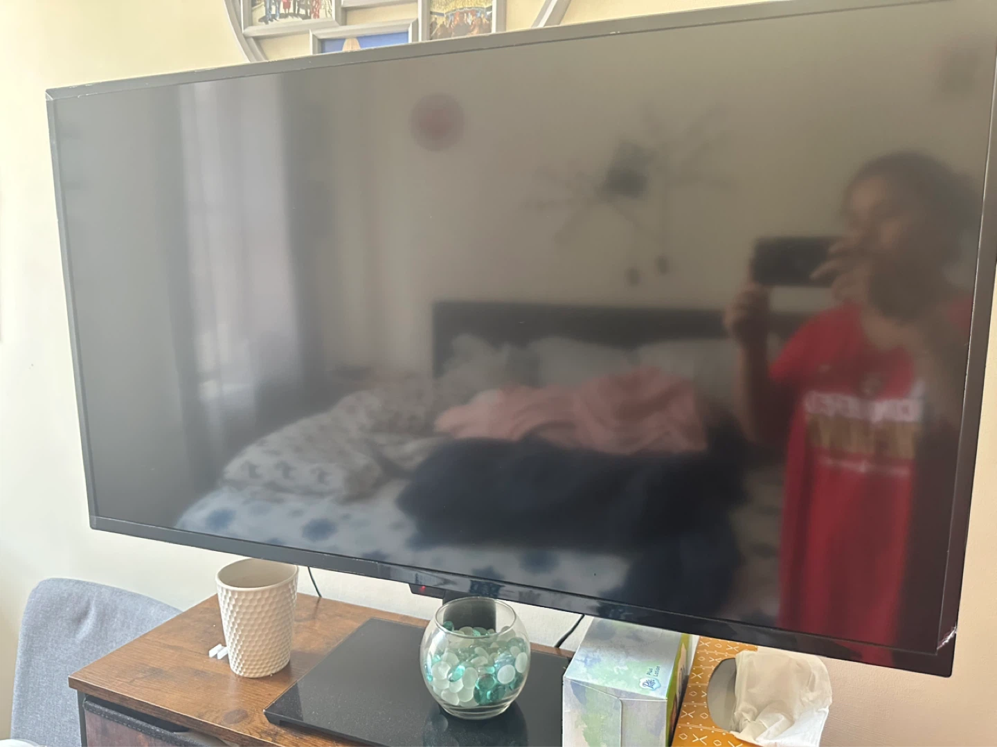 Insignia Fire TV 42" Full HD Smart TV - photo 2