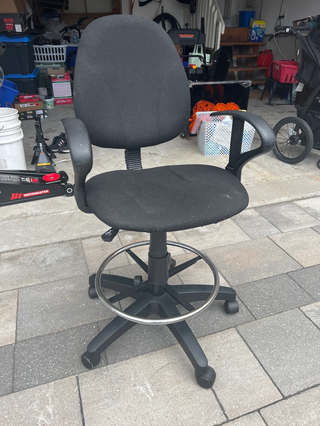 Black Office Chair with Footrest