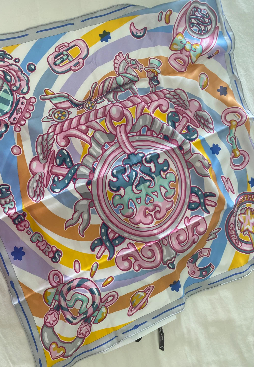 Hermès Paris Silk Scarf - photo 2