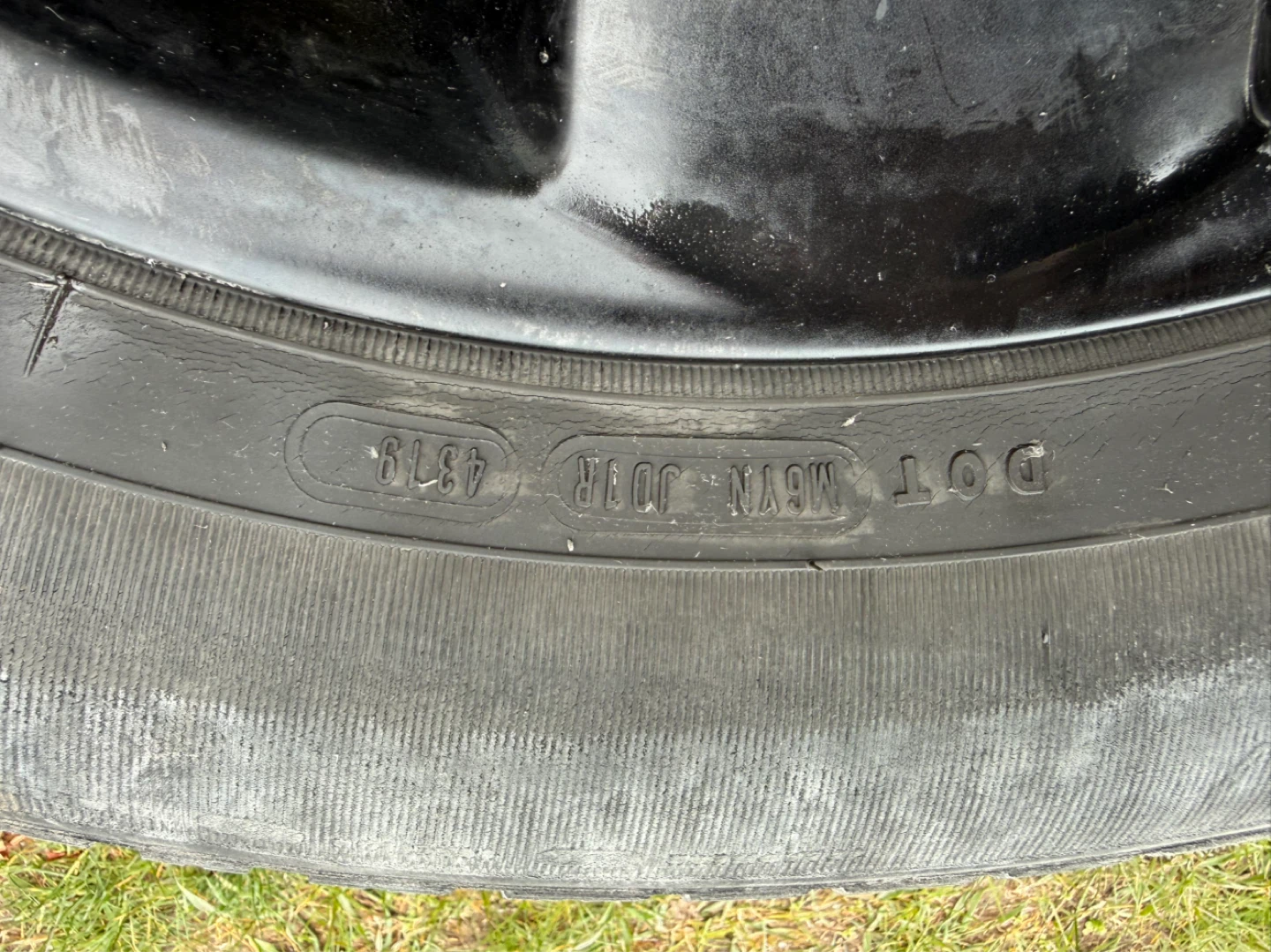 Set of 4 Tires - P275/60R20 - photo 4