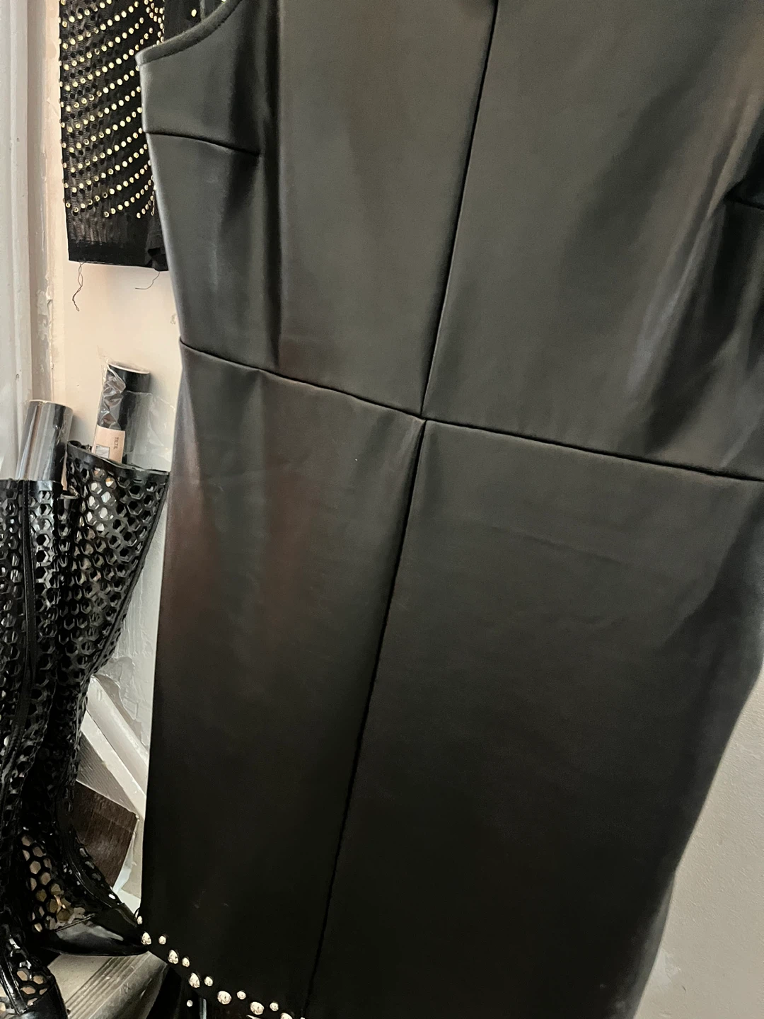 La Classe Couture Black Faux Leather Studded Dress M/M - photo 4