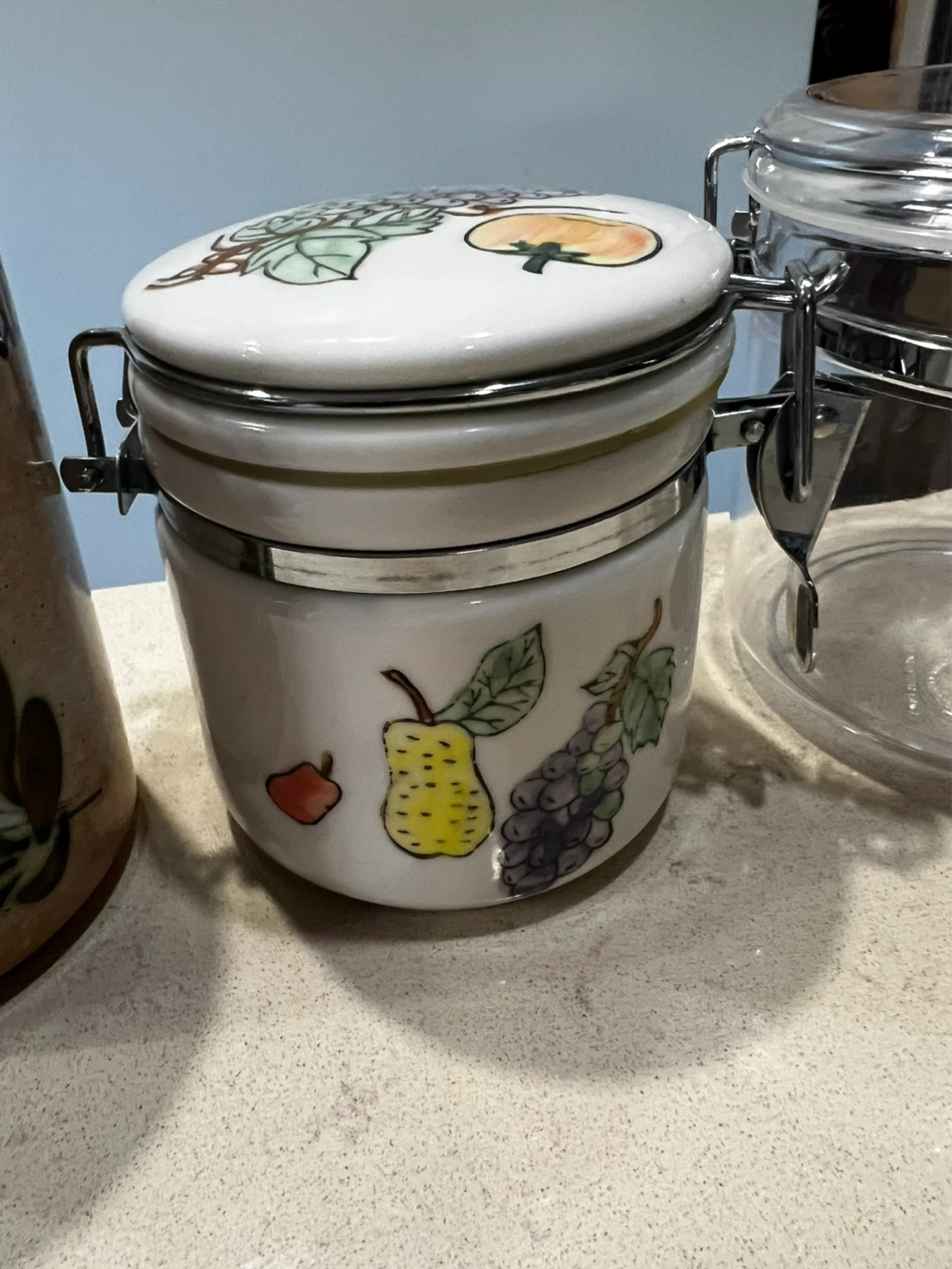 3 Canisters - photo 4