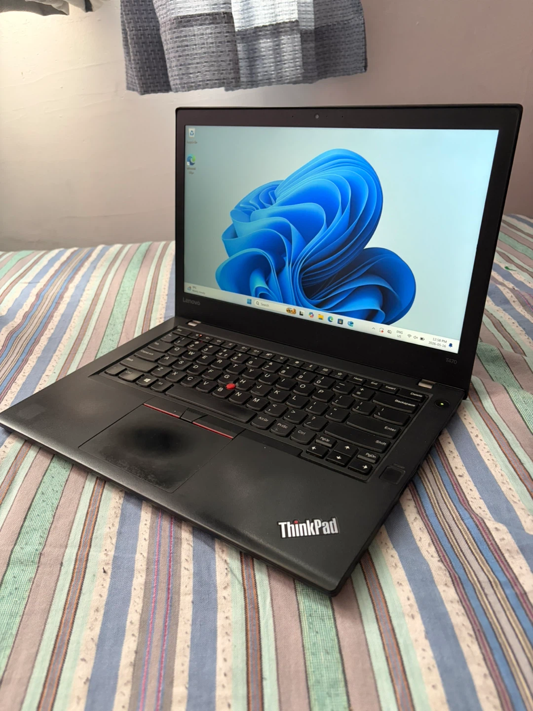Lenovo ThinkPad T470 – 14” – 16GB RAM – 256GB SSD - photo 2