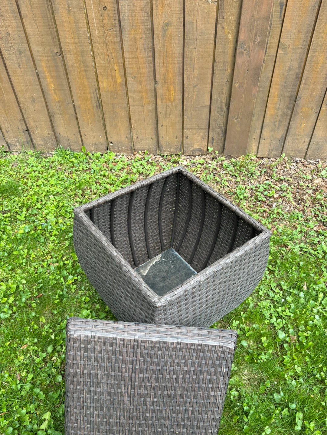 Wicker Storage Ottoman/Planter - photo 3
