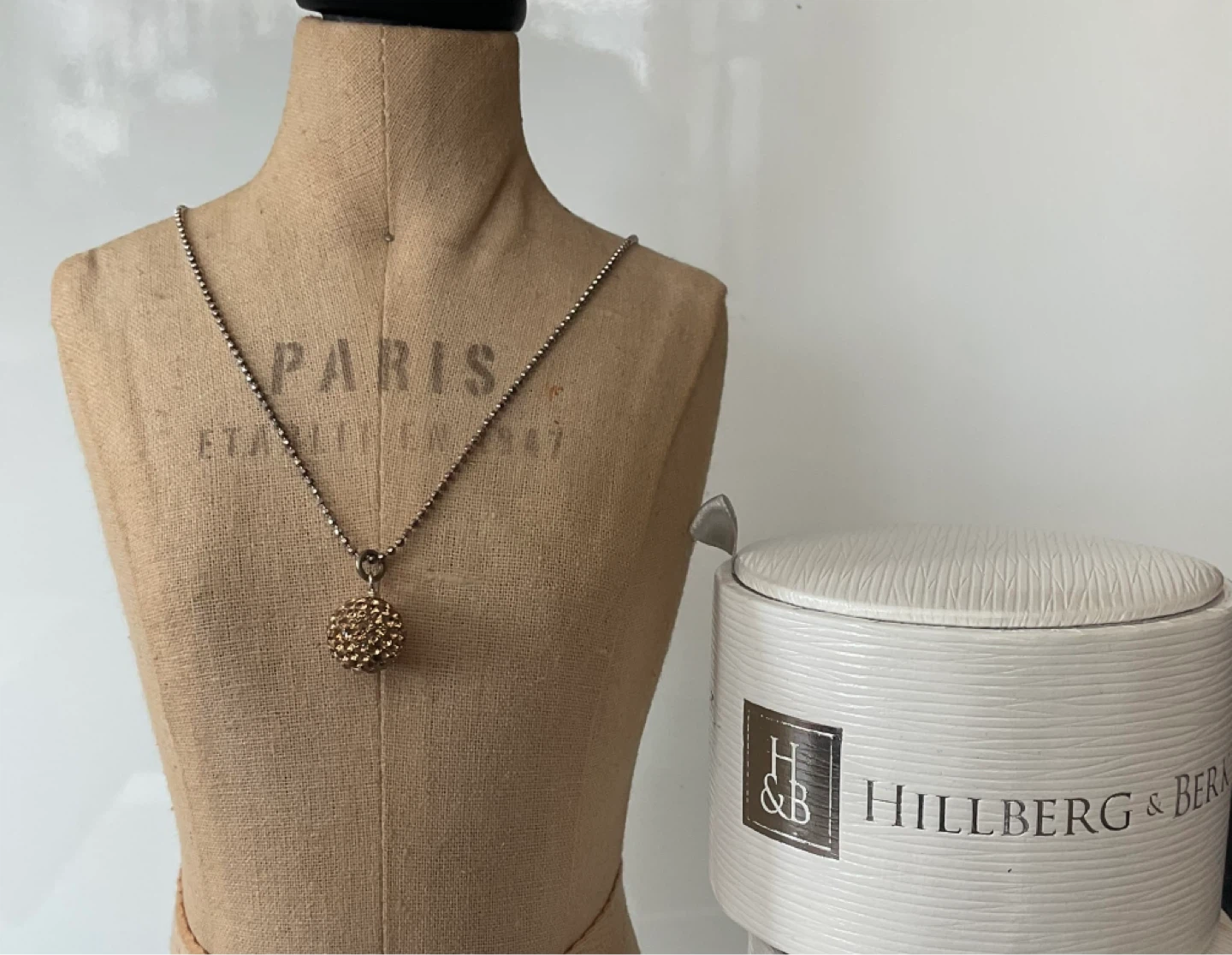 Hillberg & Berk Necklace with Sparkle Ball pendant - photo 4