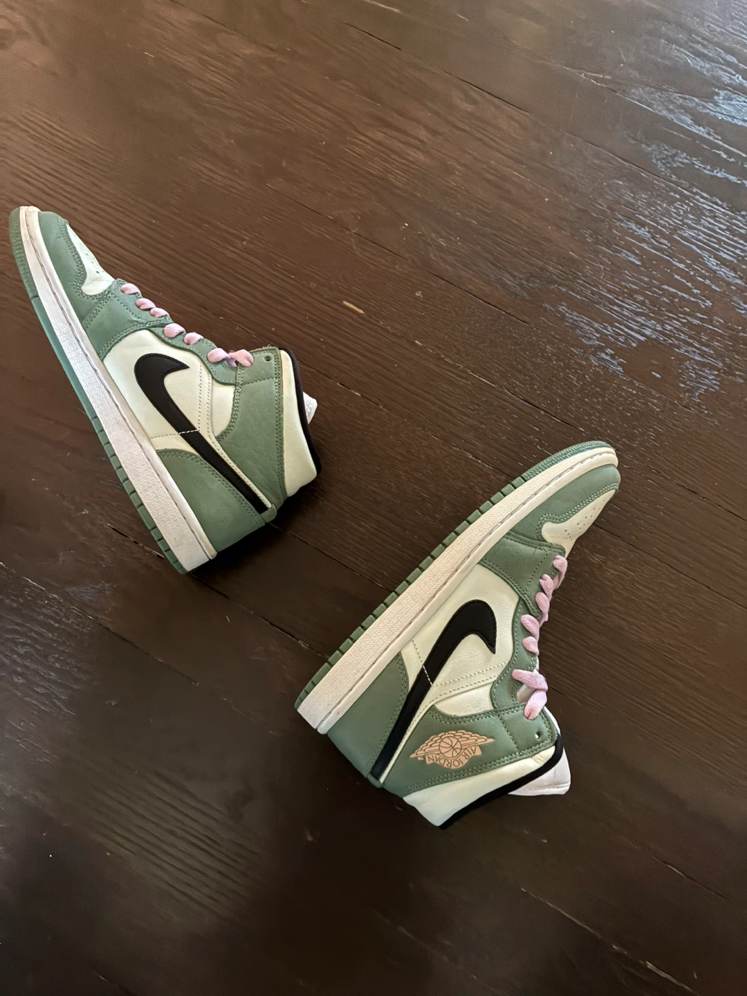 Dutch green Air Jordan 1 Mid SE - photo 3