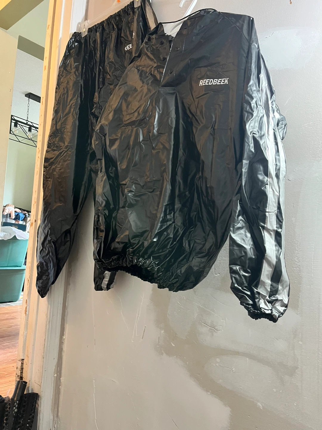 REEDBEEK Black Rain Suit with Hood