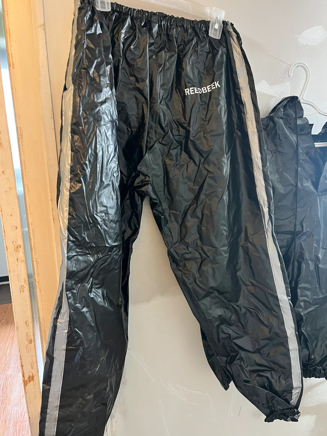 REEDBEEK Black Rain Suit with Hood - photo 3