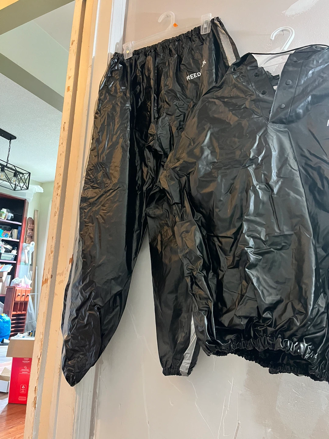 REEDBEEK Black Rain Suit with Hood - photo 2