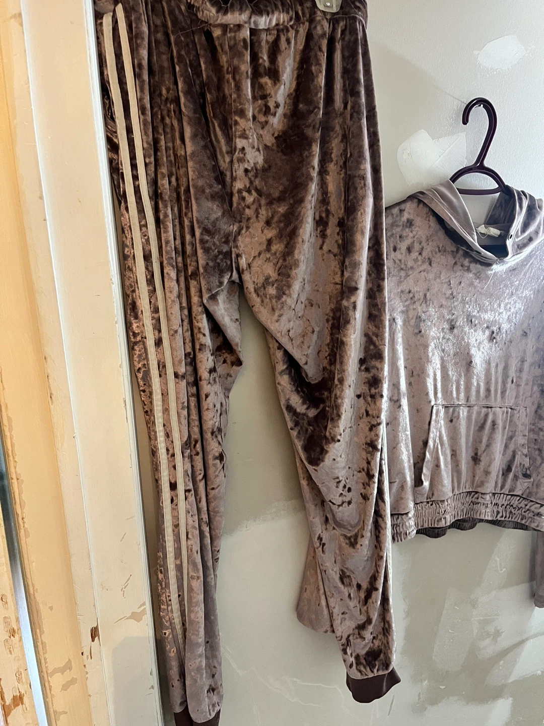 Velour Tracksuit Set - photo 5