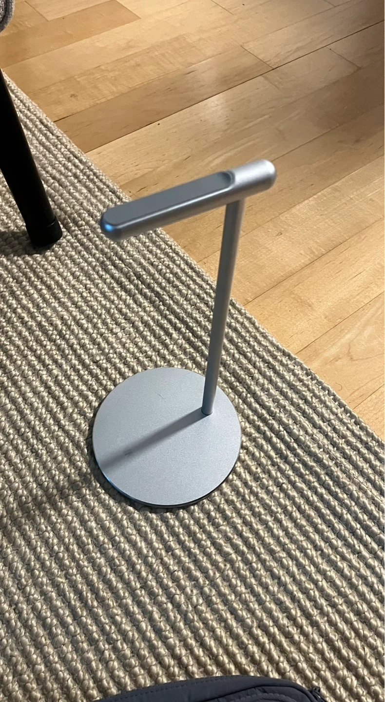 Headphones Stand