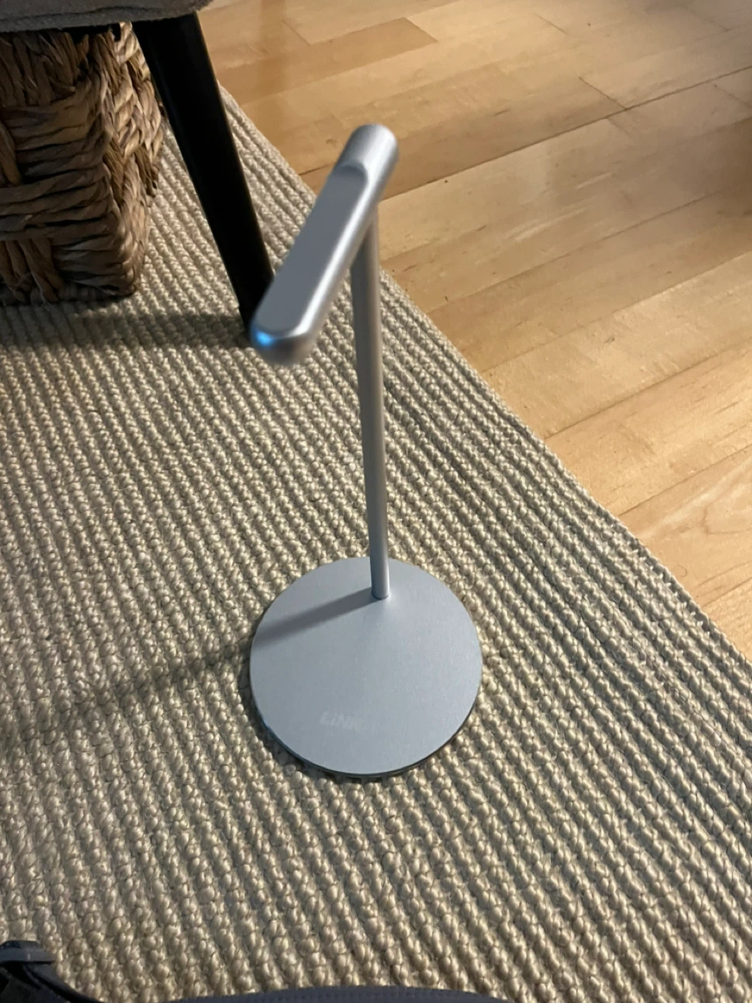 Headphones Stand - photo 2