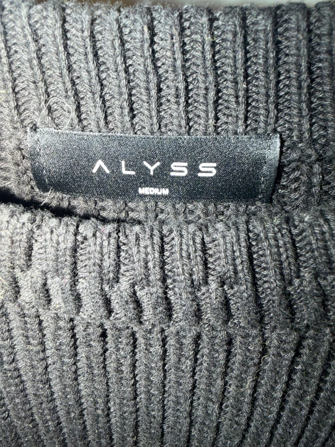 Alyss Ombre Knit Sweater - Medium - photo 2