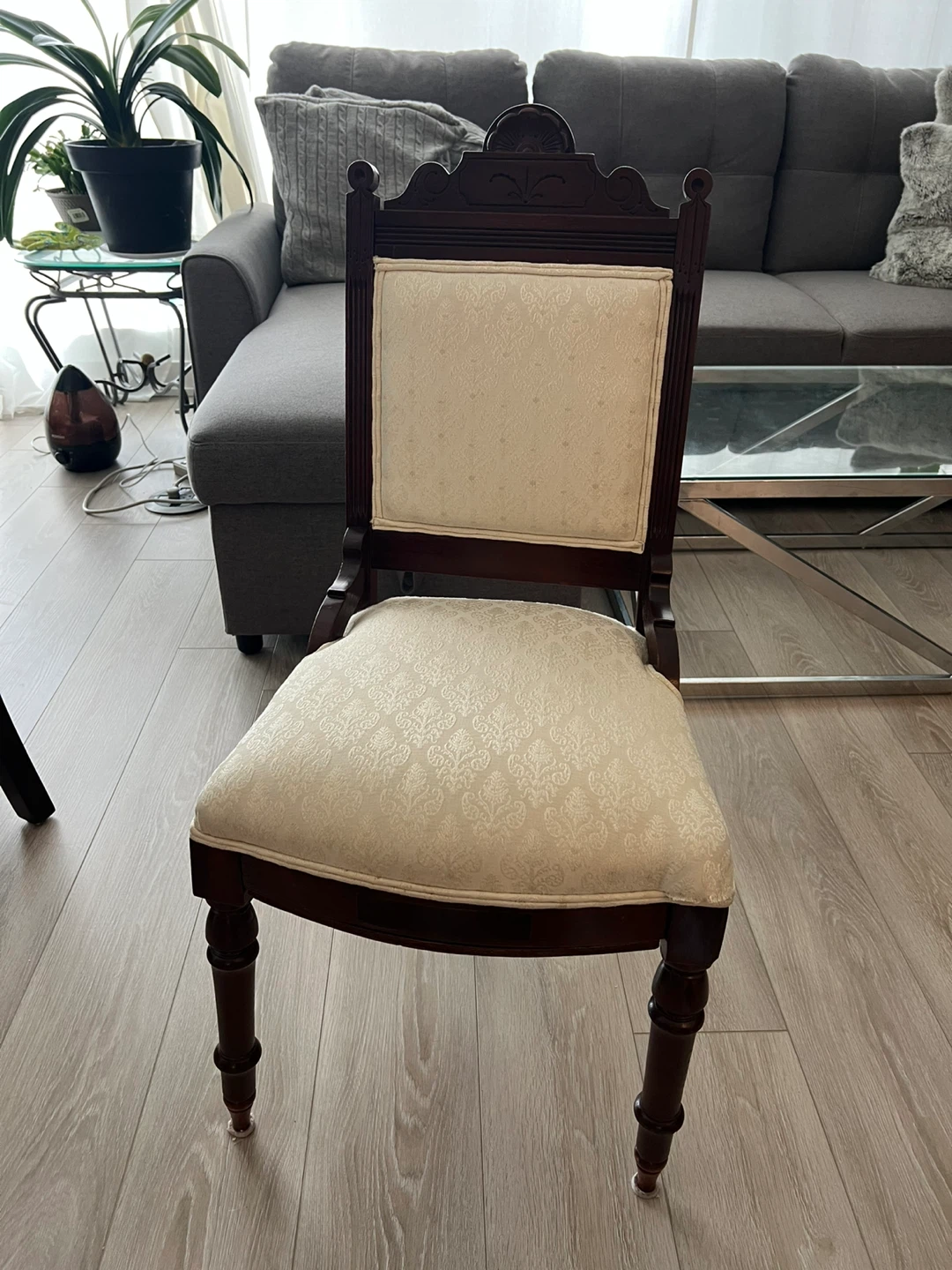 Vintage Accent Chair with Cream Upholstery
