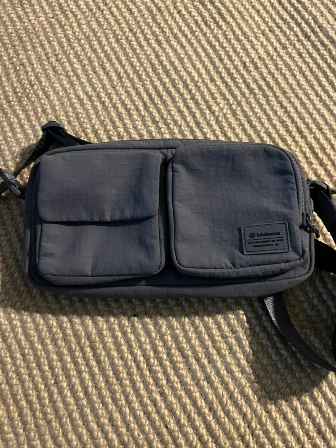 Lululemon Everywhere Belt Bag - Black