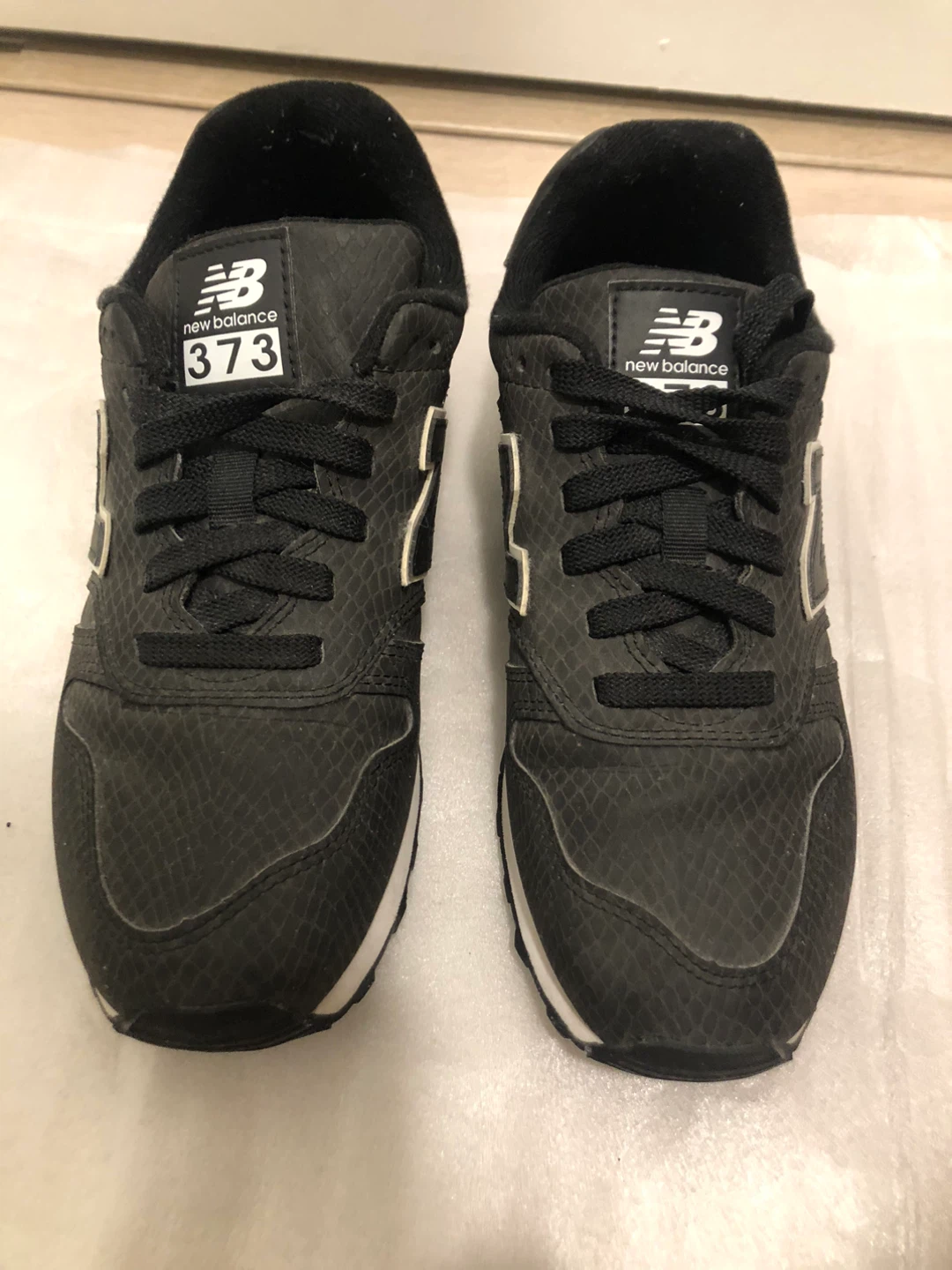 New Balance Leather Sneakers-6.5 Women’s - photo 2