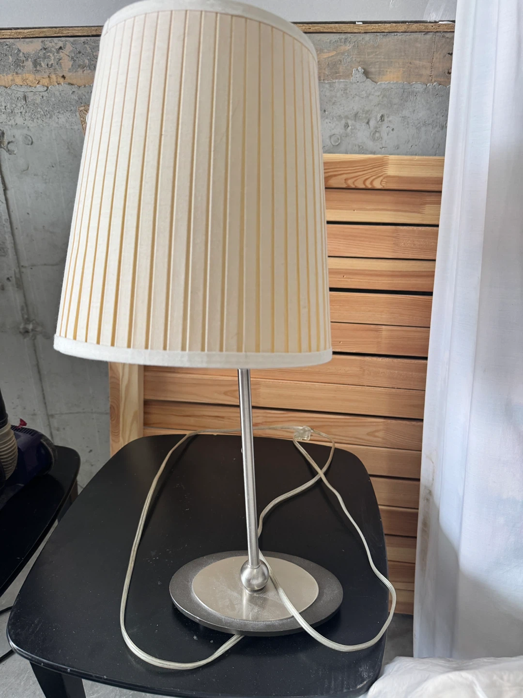 Side table lamp