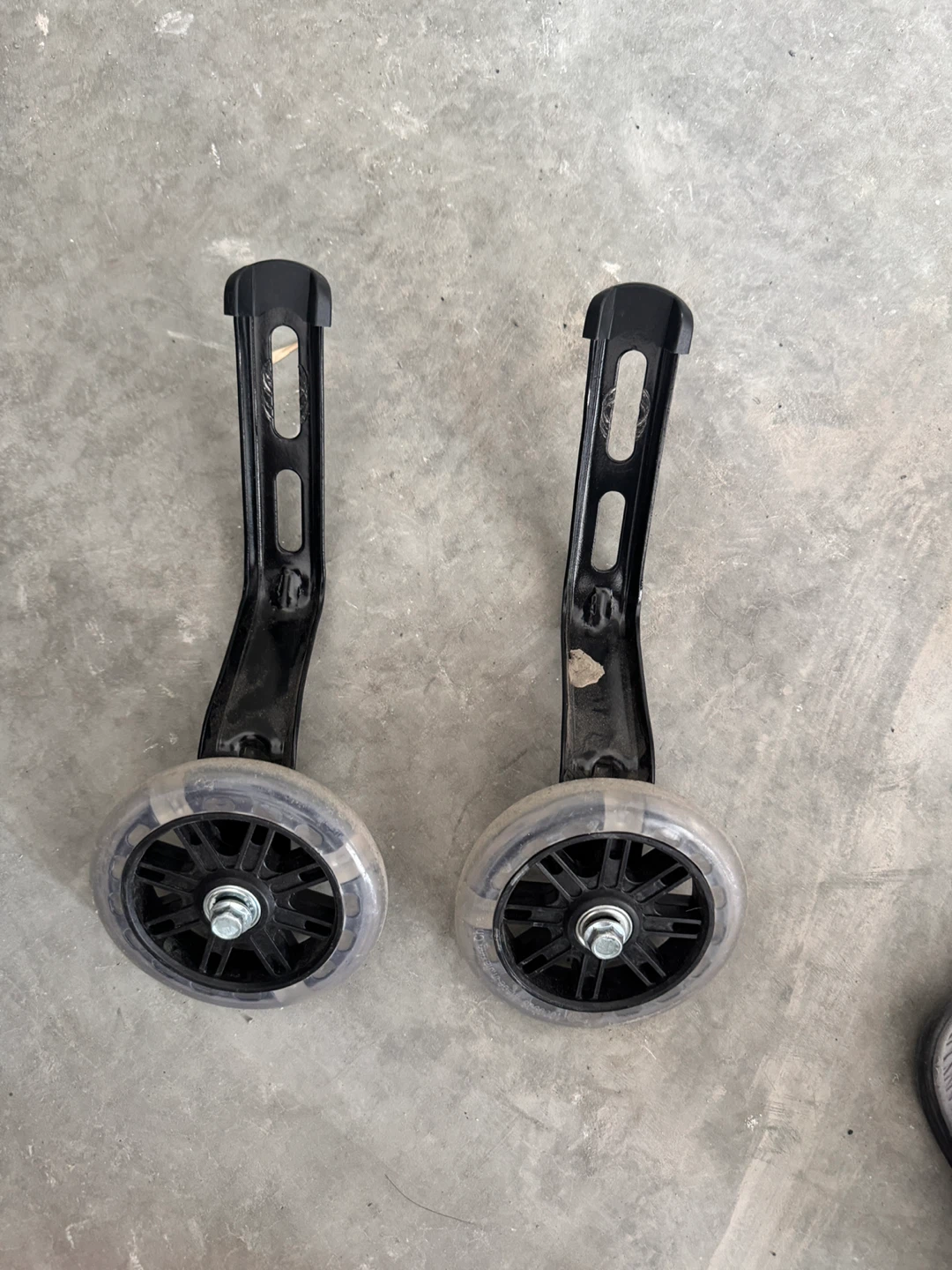 Kids training wheels - photo 4