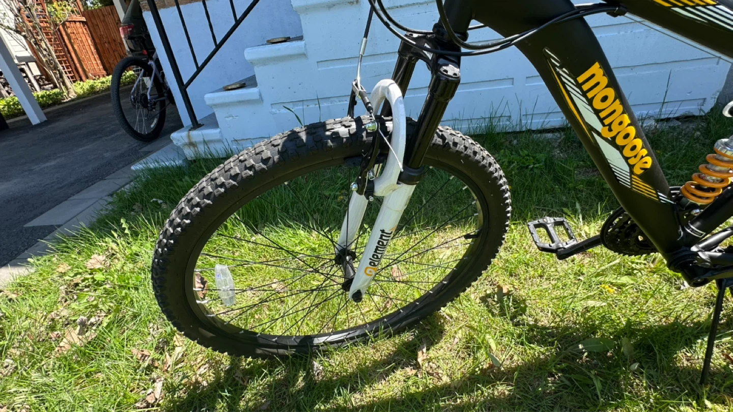 Mongoose Mountain Bike - photo 2
