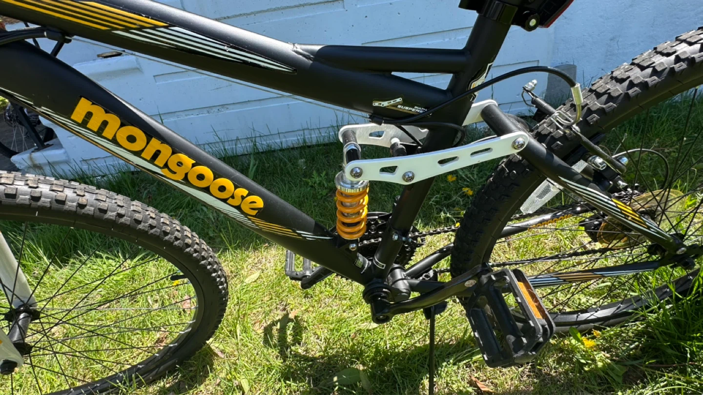 Mongoose Mountain Bike - photo 4