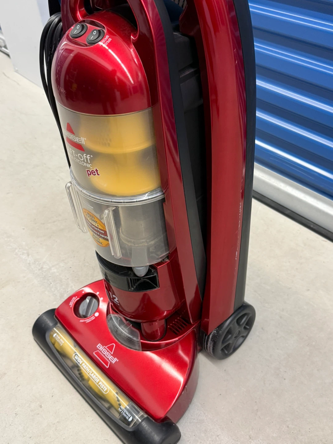 Bissell Lift-Off Multi Cyclonic Pet Vacuum Cleaner - photo 5