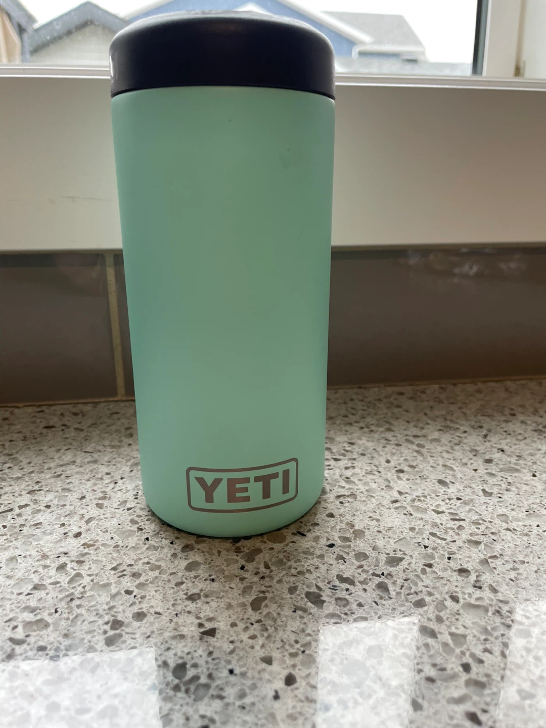 Yeti Can Cooler