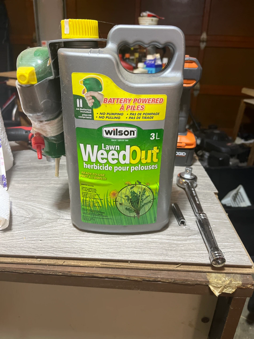 Wilson WeedOut Lawn Herbicide 3L Battery Powered