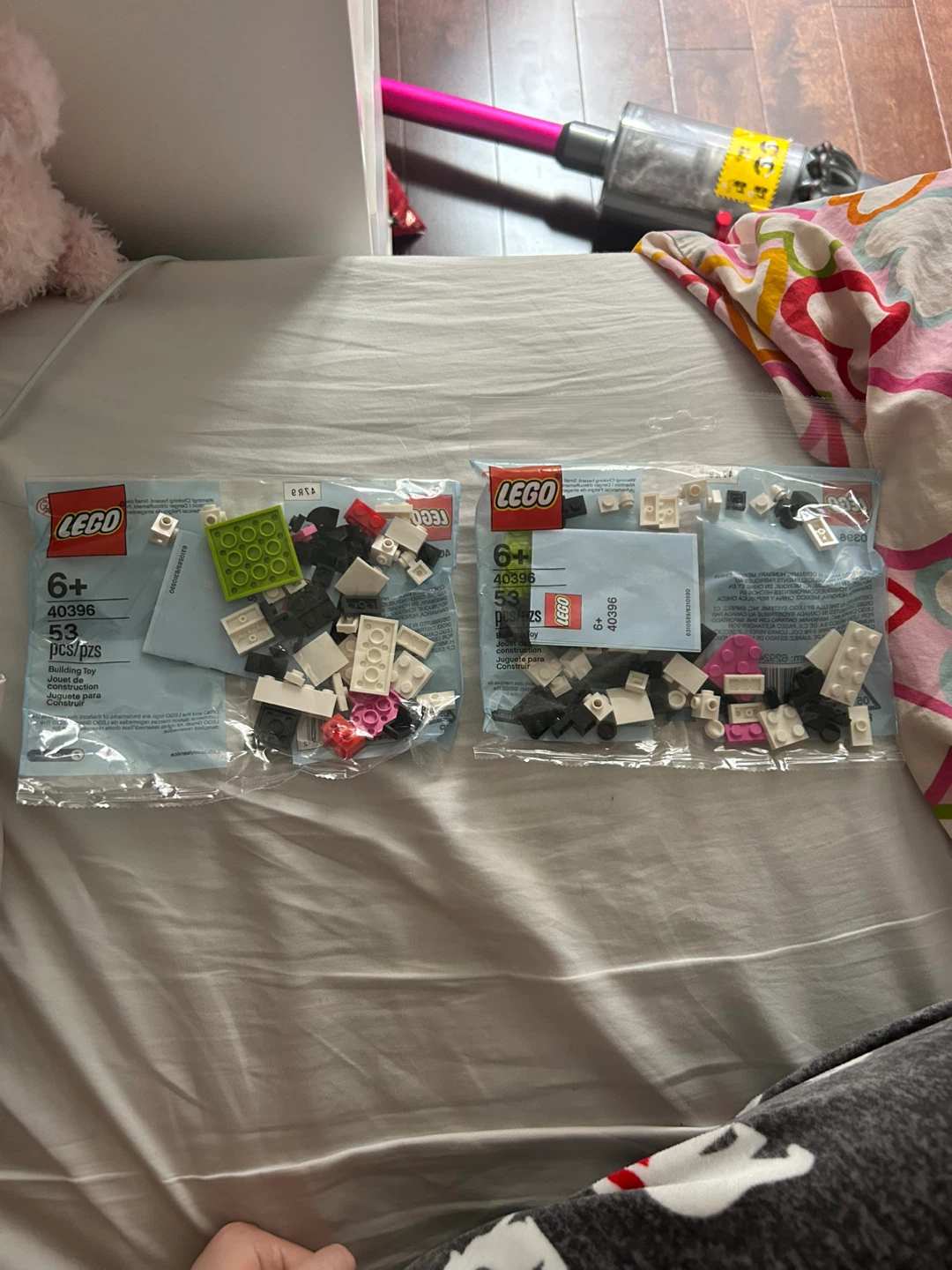 LEGO 40396 Building Toy Set Panda (2 x 53 pcs)