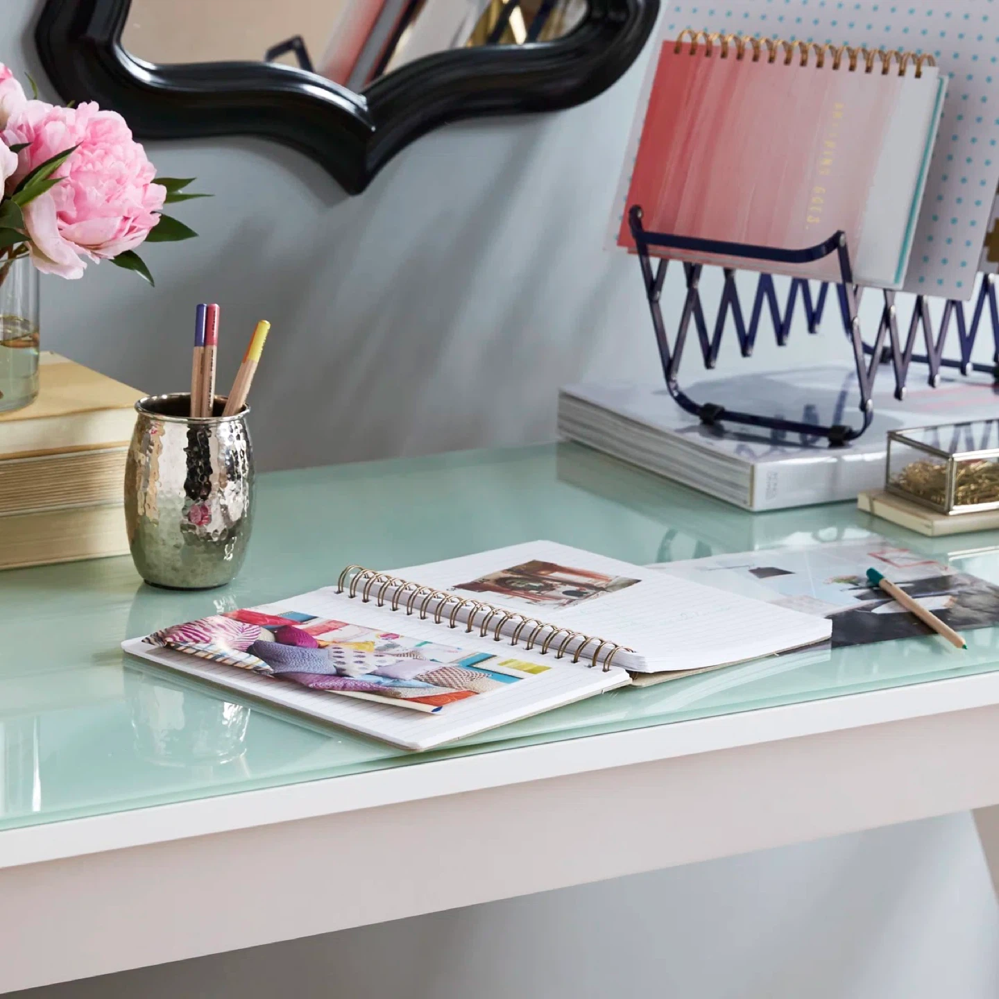 Large modern WRITING DESK (glass tabletop) 🏷️✍🏻 50% OFF!! - photo 5