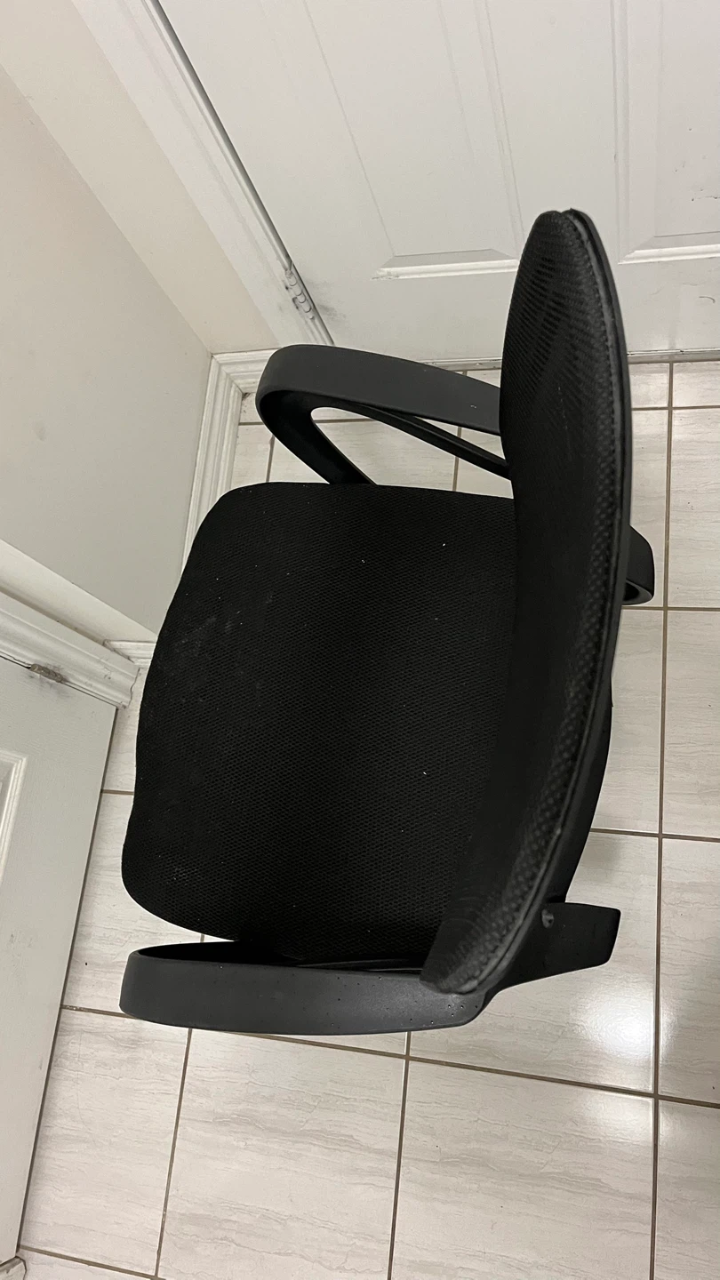 Black Mesh Office Chair - photo 4