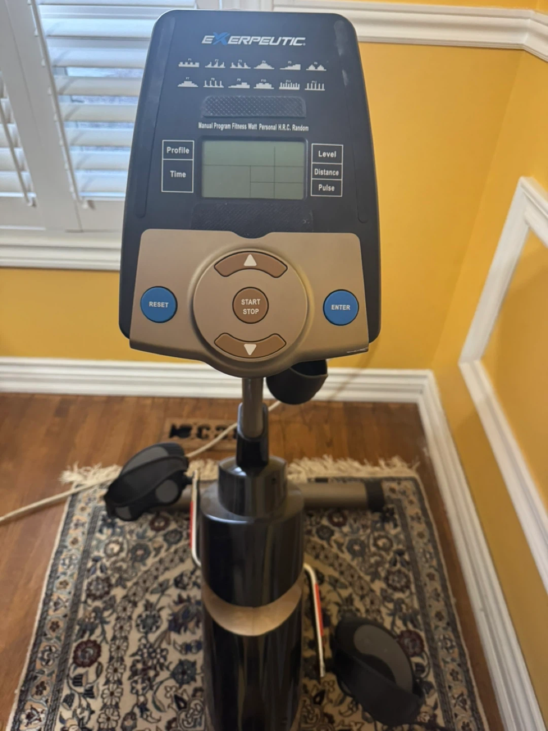 Seated cycling exerciser - photo 3