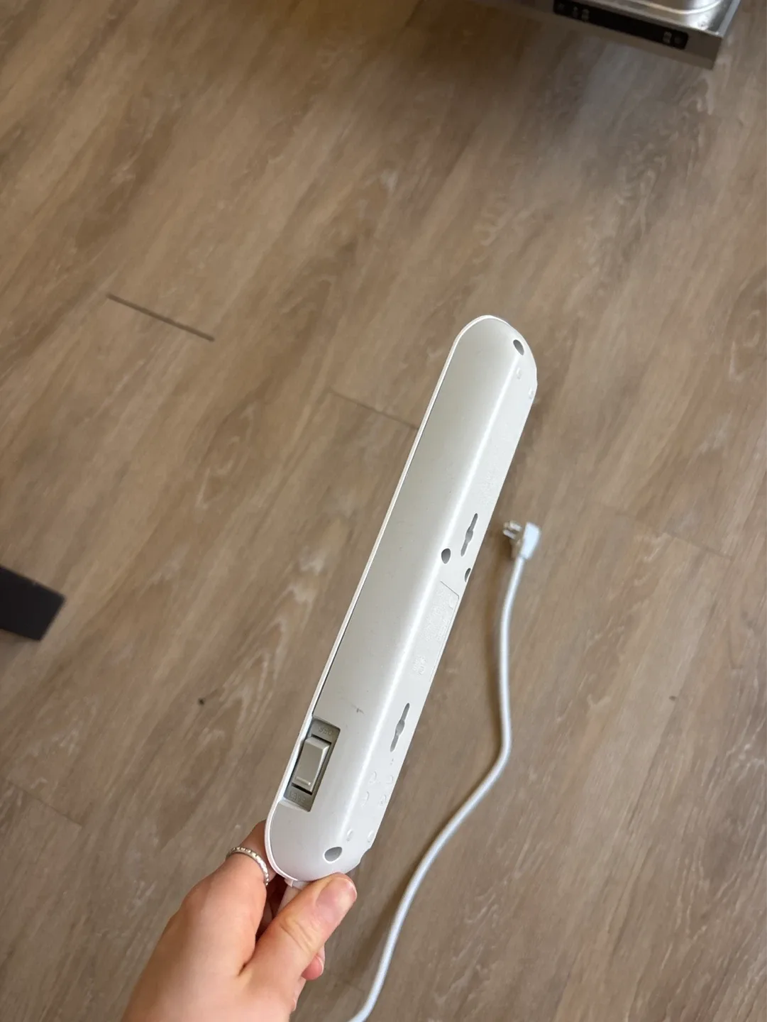 White Power Strip Surge Protector - photo 2