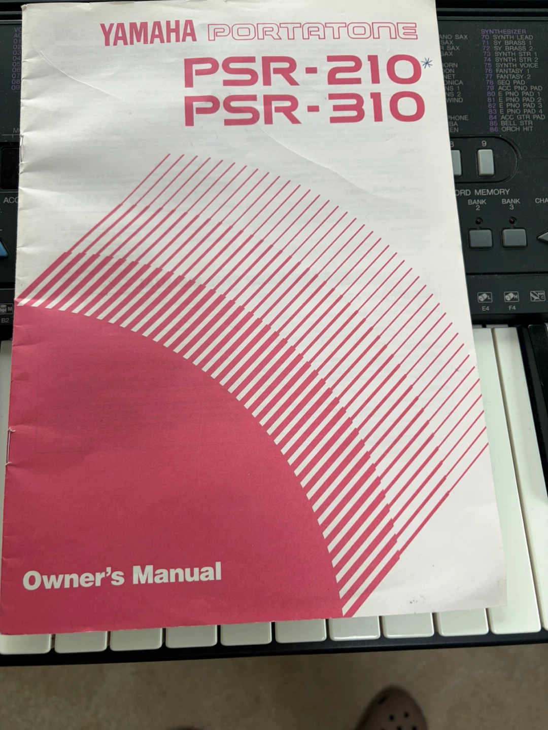Yamaha PSR-210 Keyboard Package - photo 4