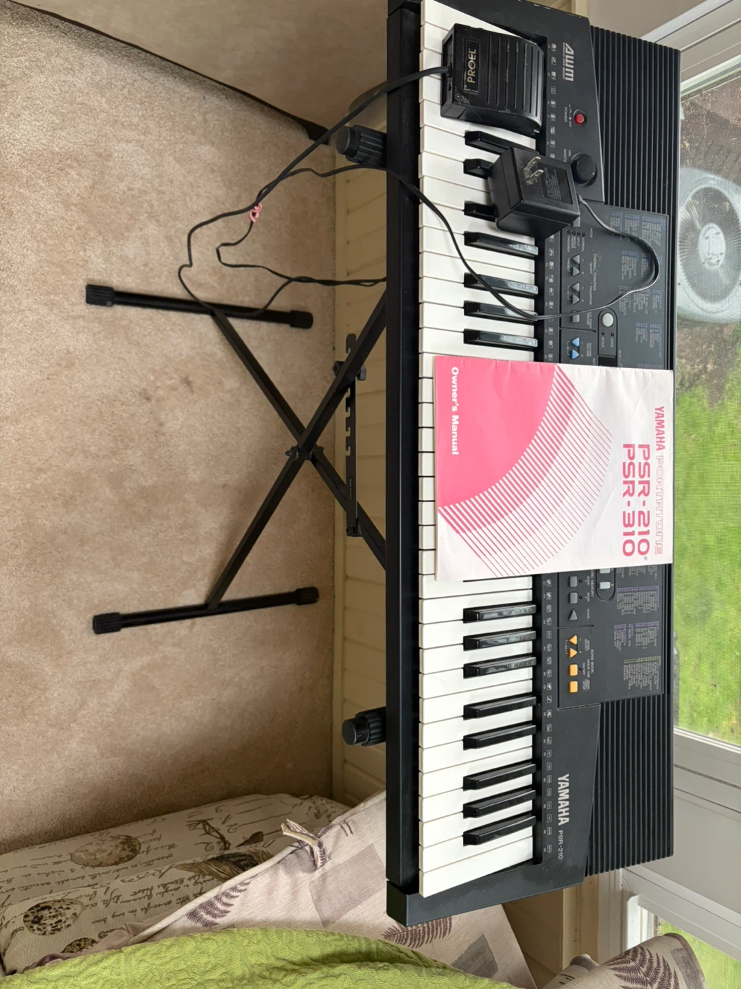 Yamaha PSR-210 Keyboard Package - photo 2