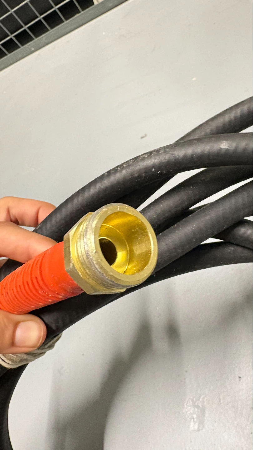 Heavy Duty Rubber Hose with Brass Fittings - photo 3