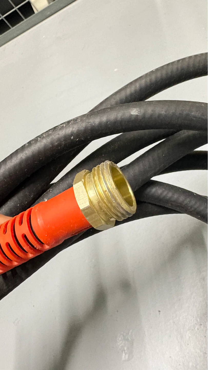 Heavy Duty Rubber Hose with Brass Fittings - photo 4