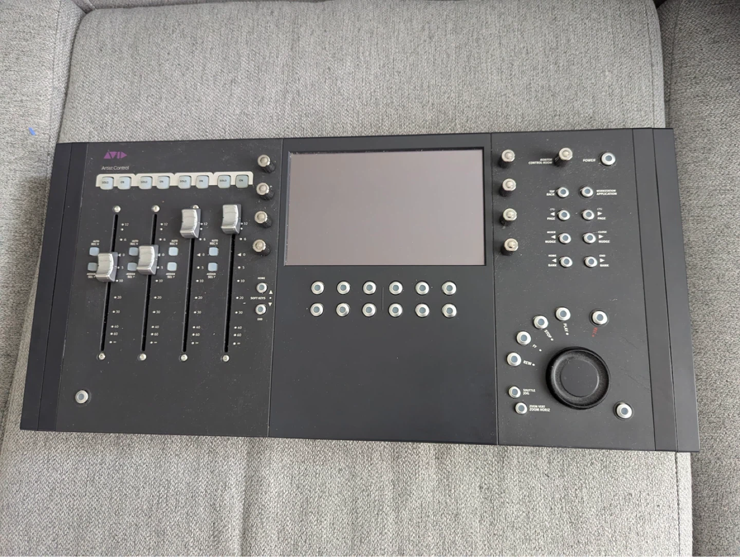 Avid Artist Control Surface - photo 2