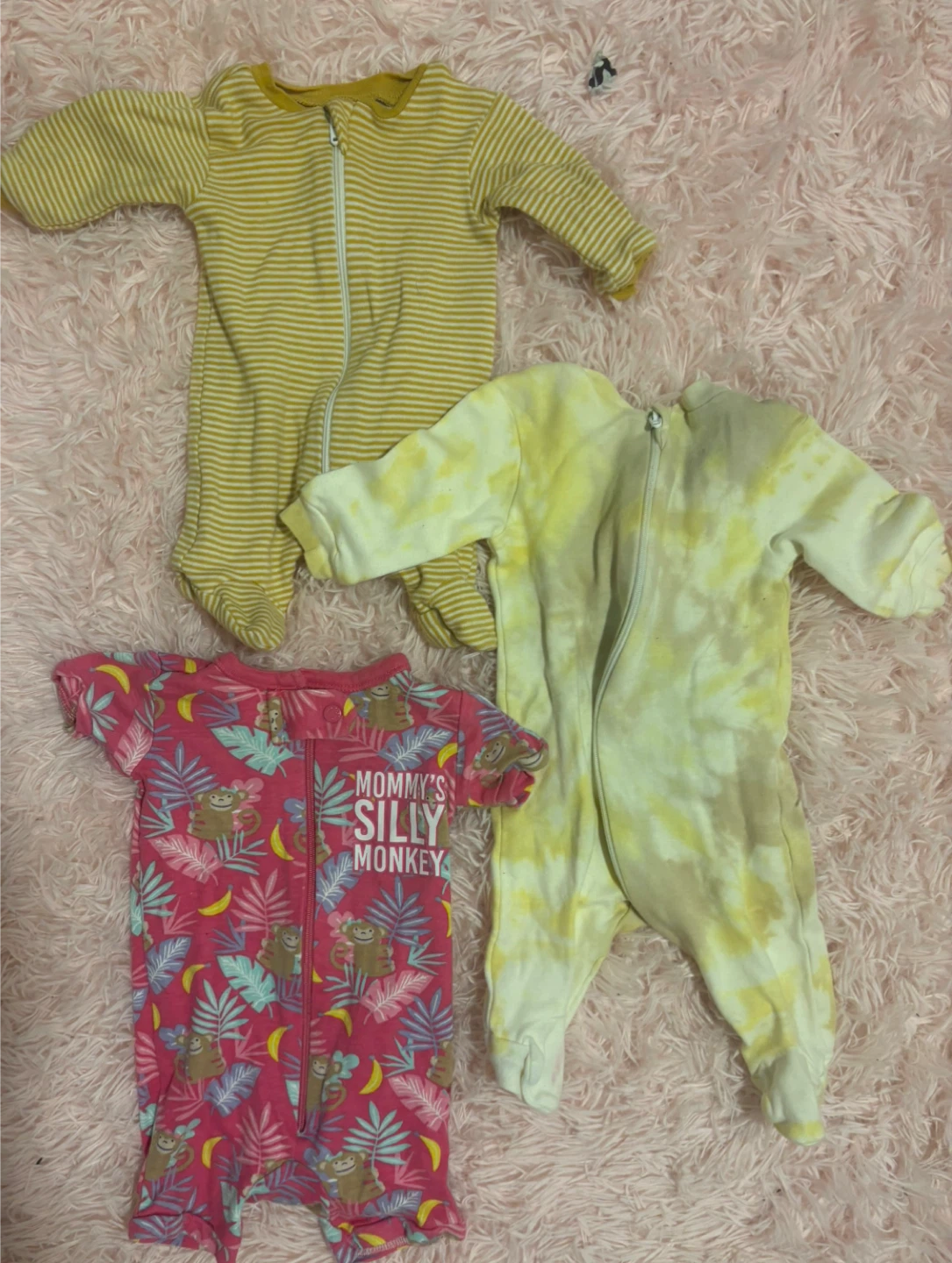 Baby girl Clothes Bundle (Sleepers, Bodysuits, Gown) - photo 4