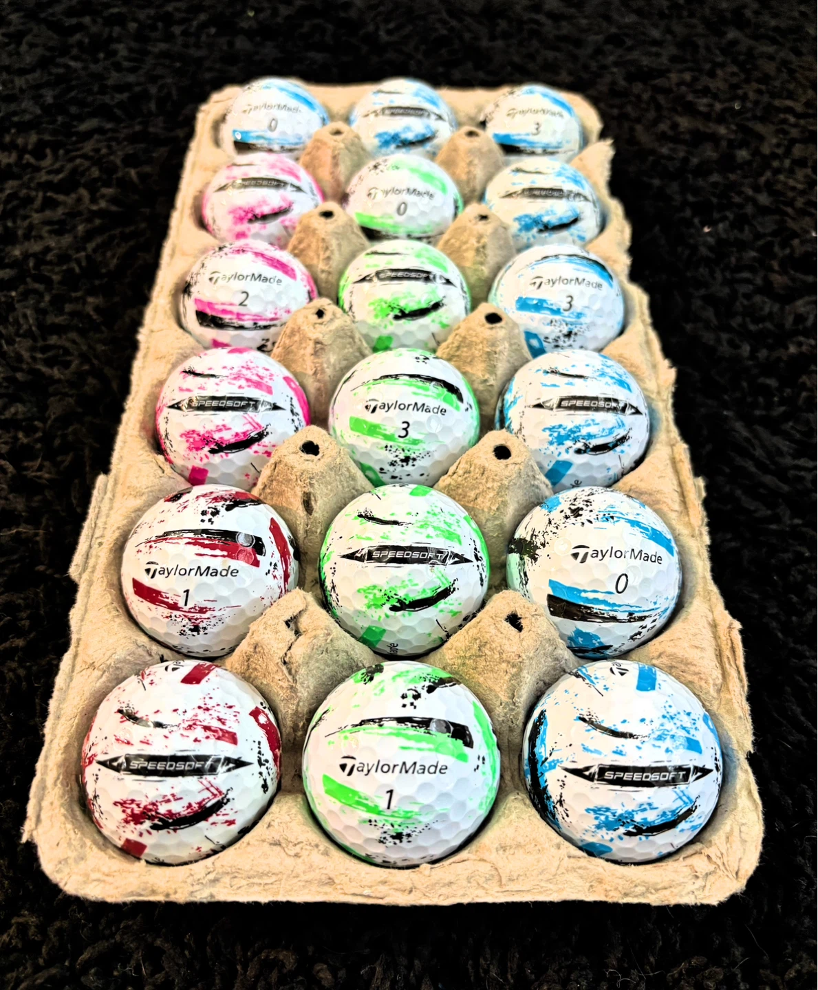 18 Taylormade Speedsoft Ink Golf Balls
