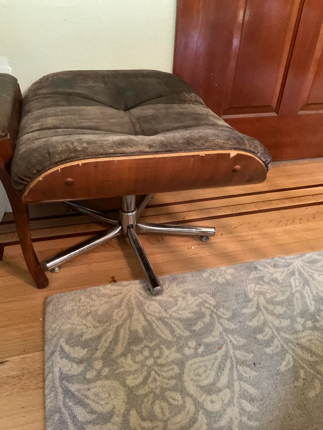Eames ottoman - photo 2