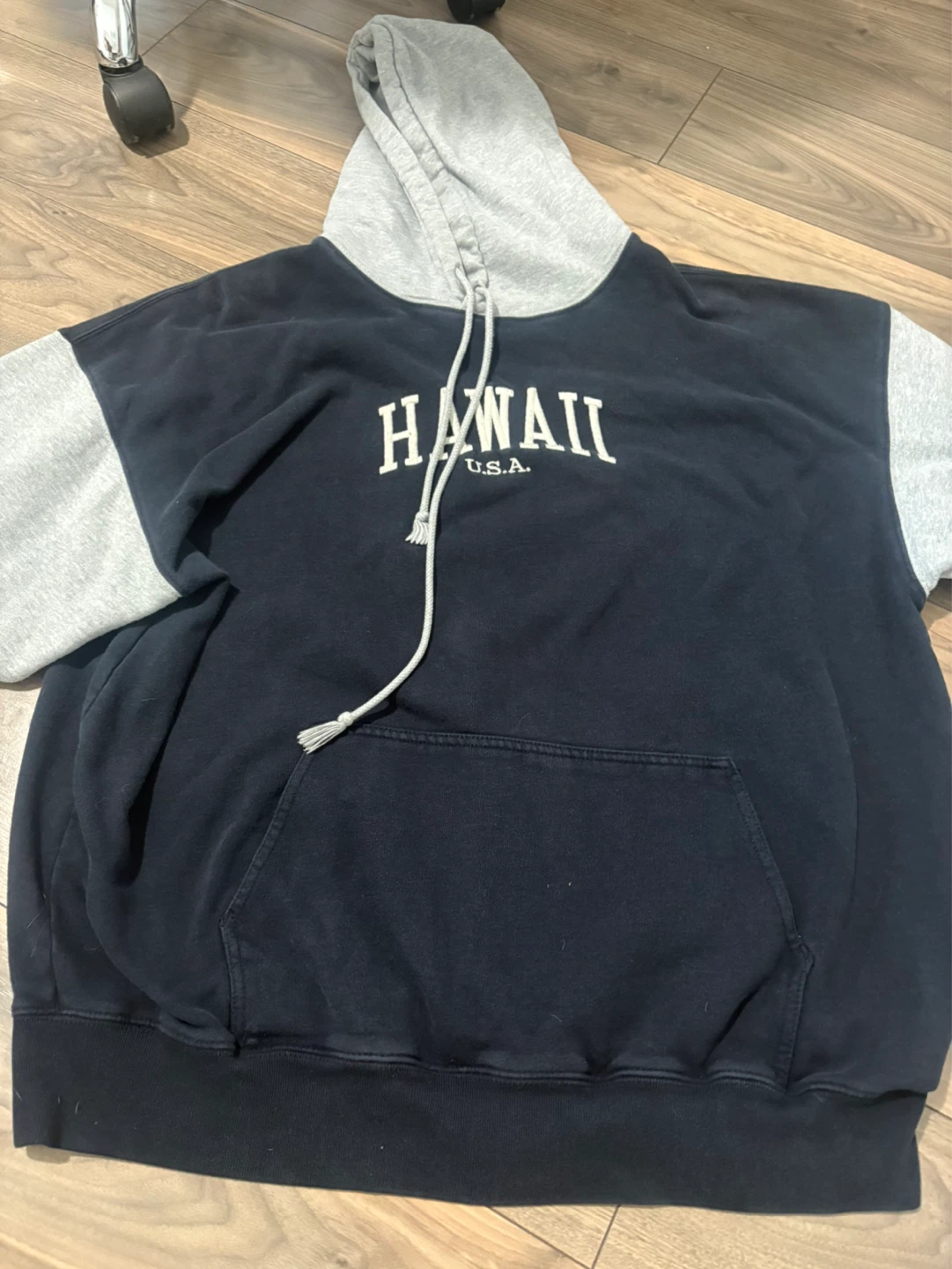 Brandy Melville, Hawaii oversized hoodie - photo 2