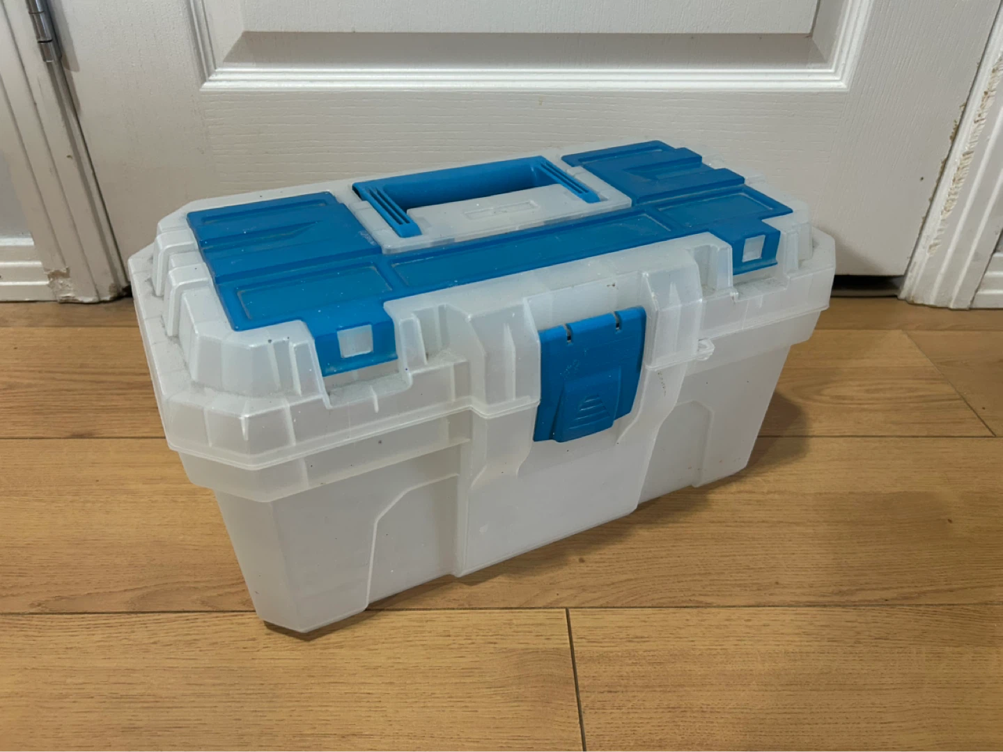 Tactix 41cm/16in Plastic Tool Box Blue - TTX-320110