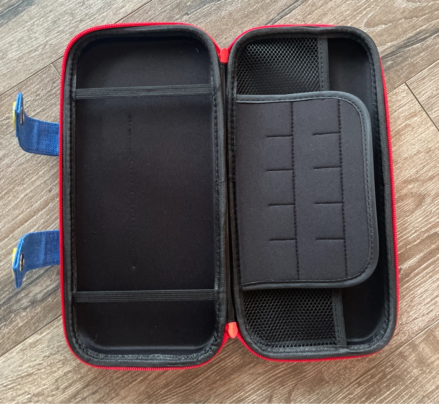 Mario Nintendo Switch Carrying Case - photo 3