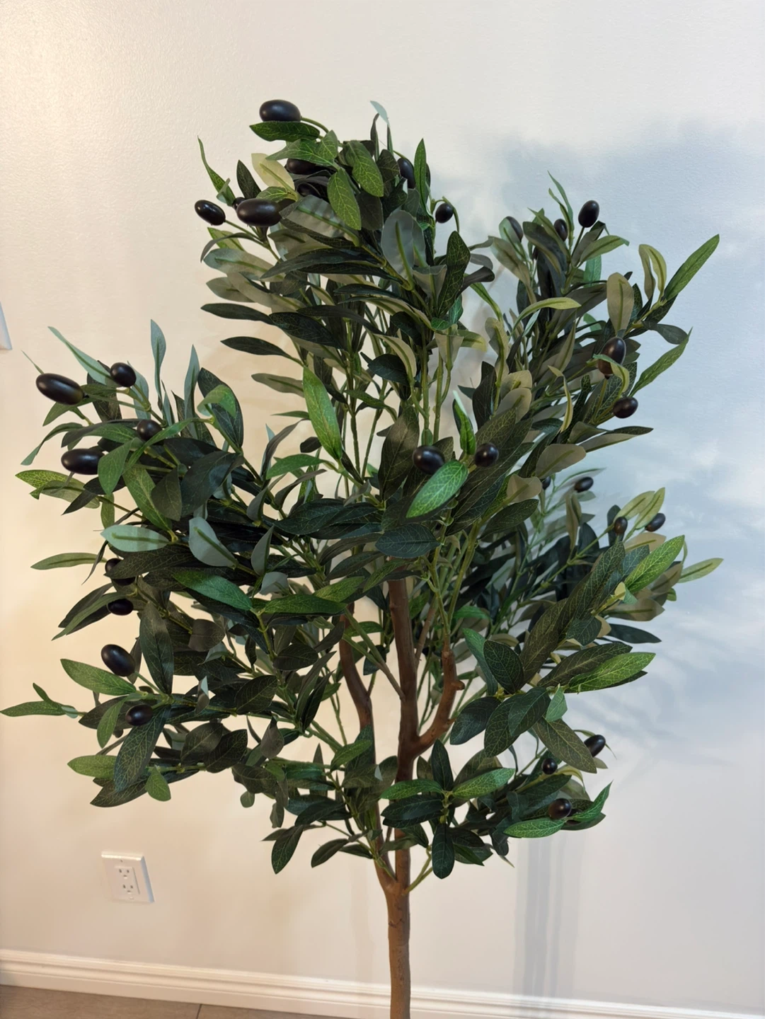 5ft artificial olive tree NOTE: plastic planter broken - photo 2